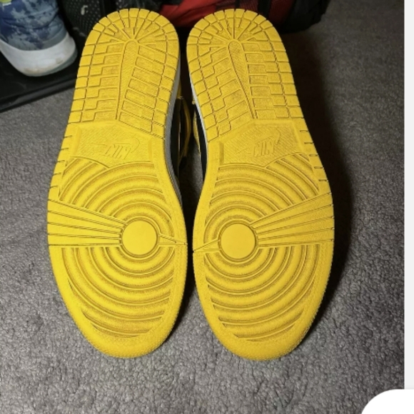 Jordan 1 Pollens - Picture 4 of 4